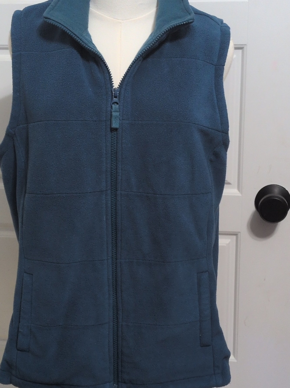 Lands’ End Teal Blue Full Zip Fleece Vest